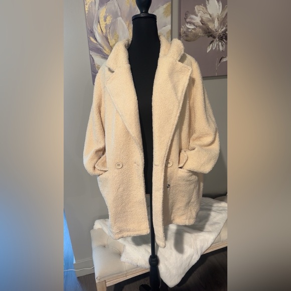 Cozy Cream Teddy Coat Faux Fur - Picture 1 of 7